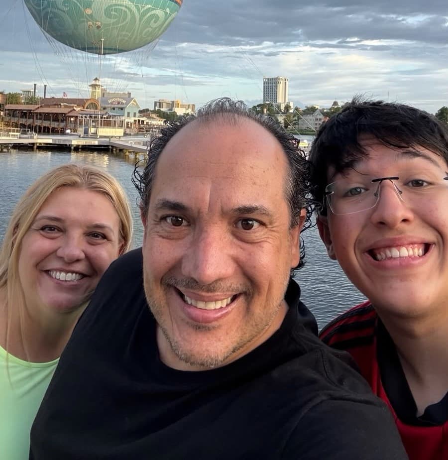 Tio Thiago & Tia Carol & Primo Pedro